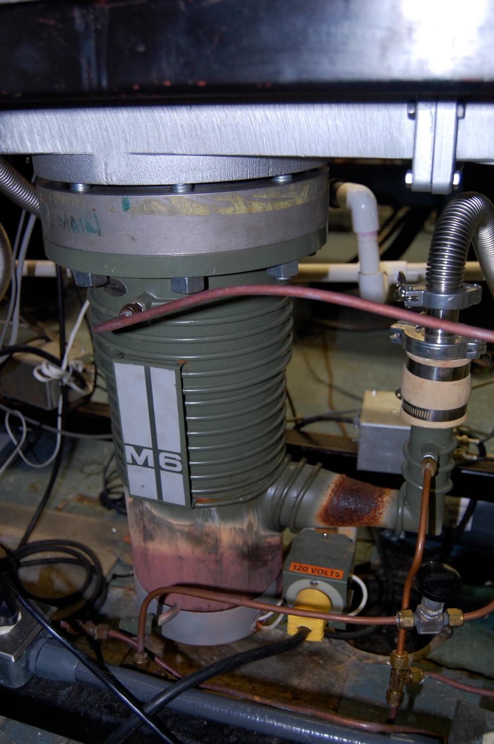 【diffusion_pump】什么意思_英语diffusion_pump的翻译_音标_读音