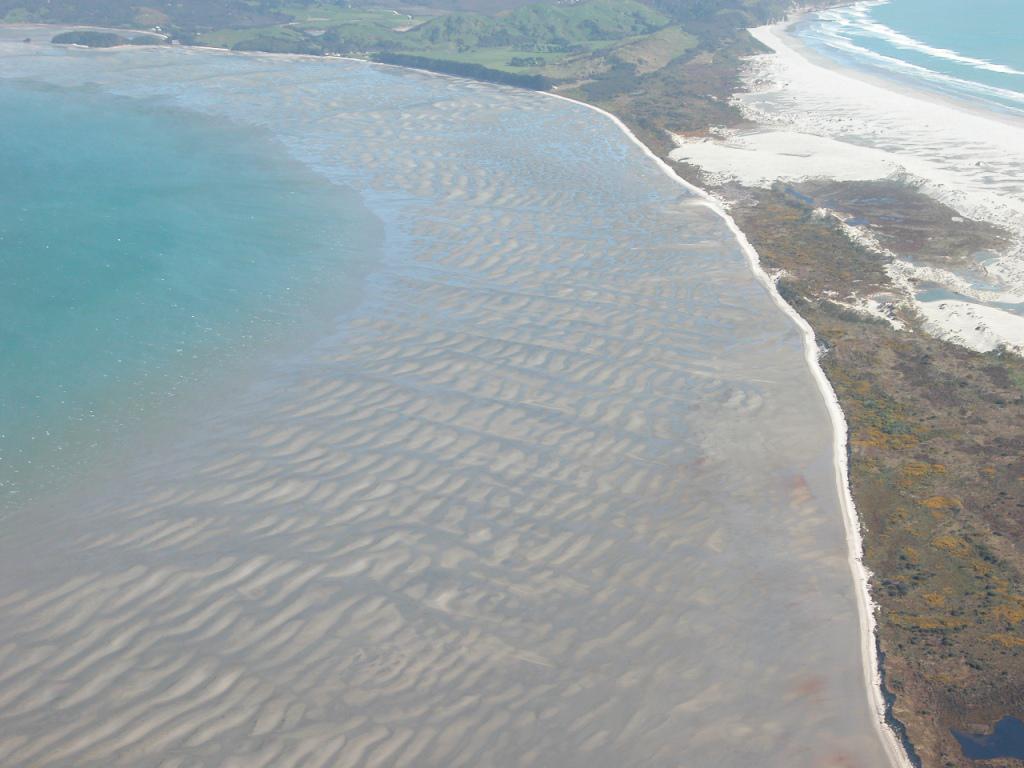 sand flag 細粒薄層砂岩 sand flat 沙坪 sand flood 沙洪 .